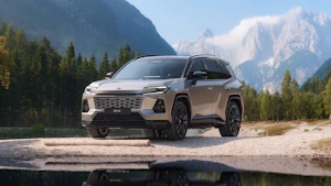 NOUVEAU RAV4